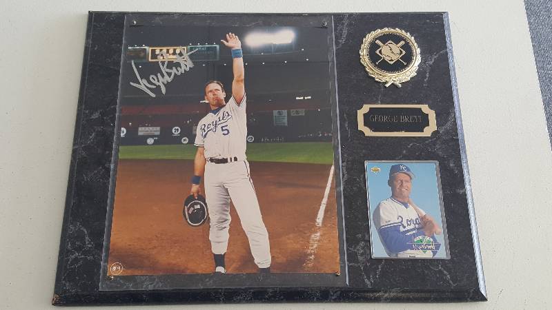 lot 2045 image: George Brett Autographed 3000 Hit Photo Plaque w Card 12 x 15