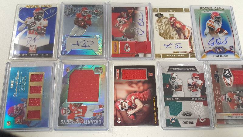 lot 2070 image: Lot of 10 Kansas City Chiefs Autographed Game Used Jersey Patch Cards #d Mix 2