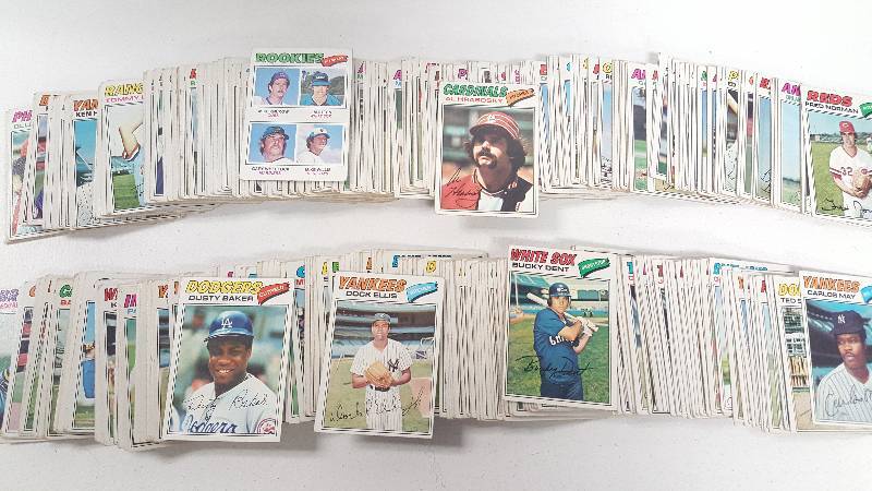 lot 2109 image: 1977 Topps Baseball Card Lot Starter Set with Duplicates Over 500 Cards Total