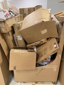 lot 48326 image: mixed AMZ returns, used, parts, damaged, kitchen items, baby items, electronics, toys and more
