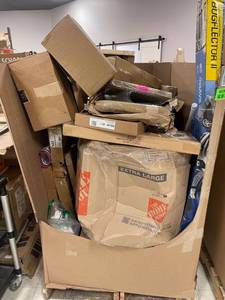 lot 48330 image: mixed AMZ returns, used, parts, damaged, kitchen items, baby items, electronics, toys and more