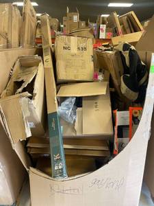 lot 48340 image: mixed AMZ returns, used, parts, damaged, kitchen items, baby items, electronics, toys and more