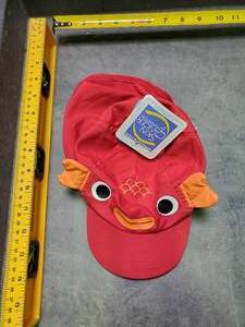 lot 26 image: Skin Cancer Foundation Toddler Sun Protection Hat