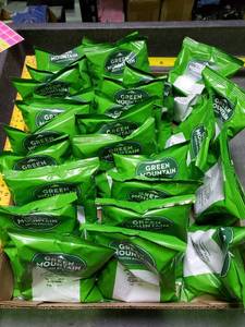 lot 34 image: Green Mountain Breakfast Blend Ground Coffee Packets Flat of 26