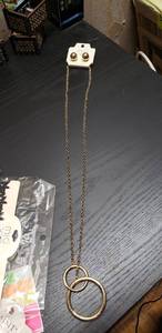 lot 83 image: Gold Colored Necklace and Earrings Set
