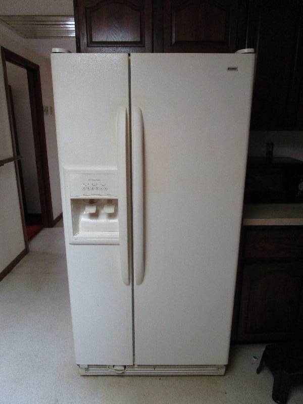 lot 104 image: French door refrigerator