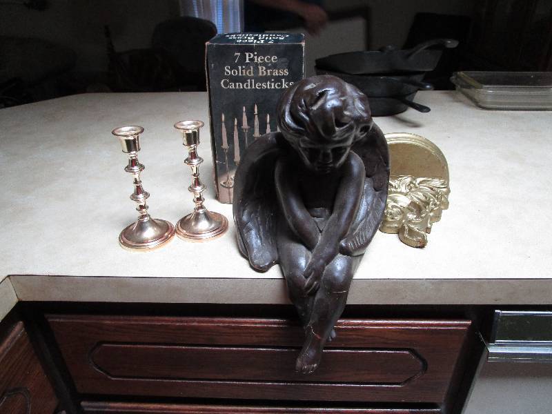 lot 8188 image: Lot of Home Decor
