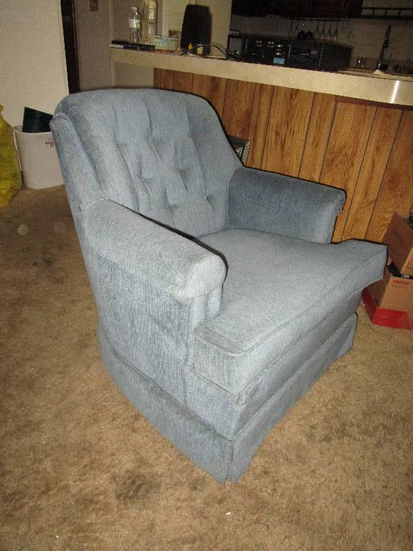 lot 112 image: Living room chair