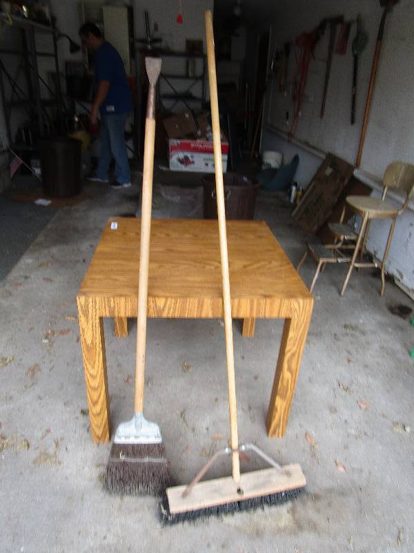 lot 8227 image: Pair of brooms