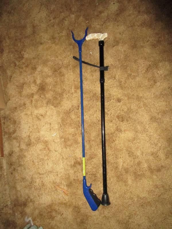 lot 8266 image: Pick up and reach tool