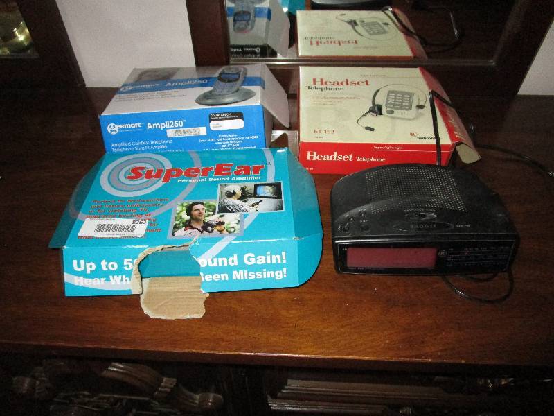lot 8262 image: Lot of Random Items