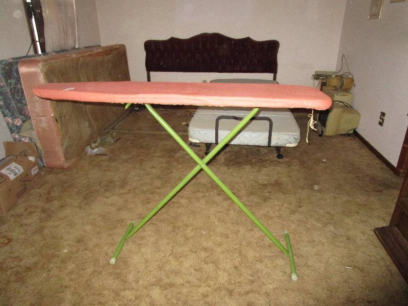 lot 8258 image: Ironing board