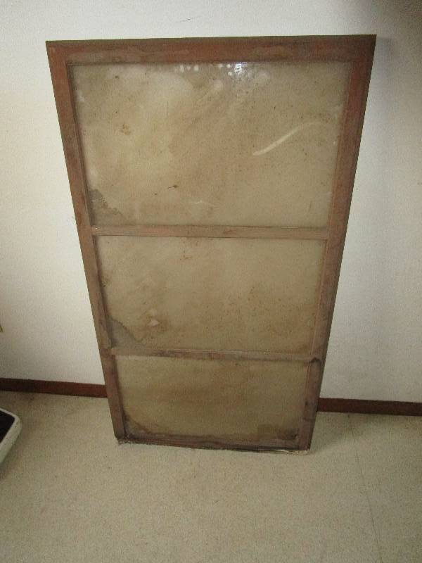 lot 8251 image: Antique window