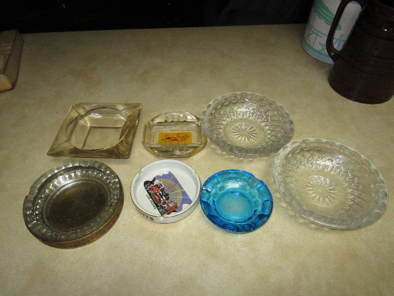 lot 274 image: Lot of Random Items