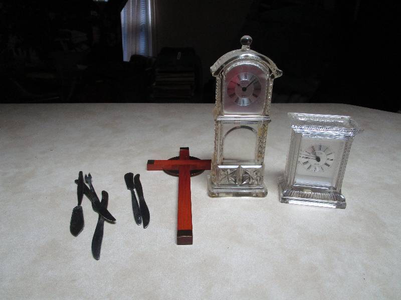 lot 271 image: Lot of Home Decor