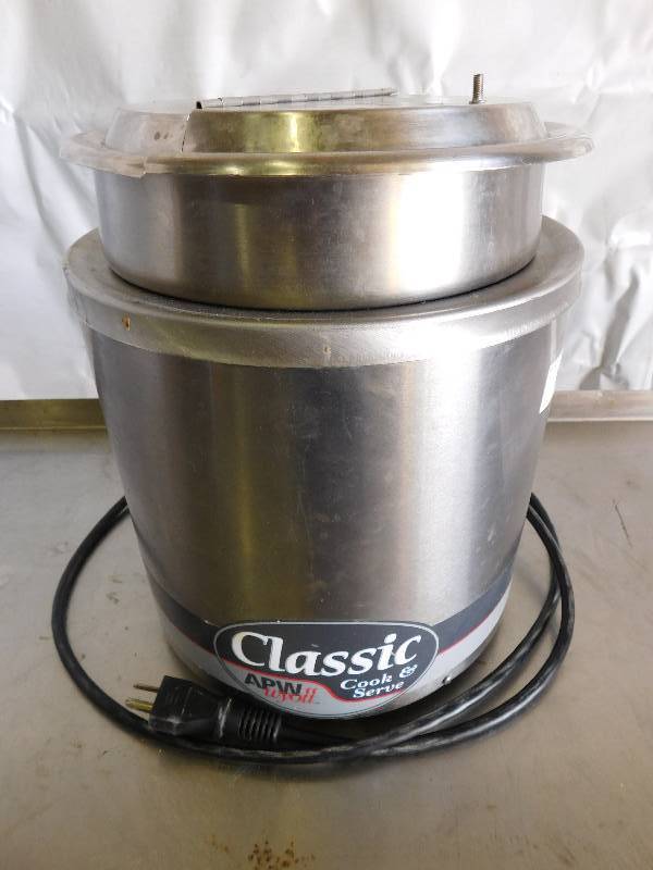 lot 620 image: APW Classic Soup Warmer
