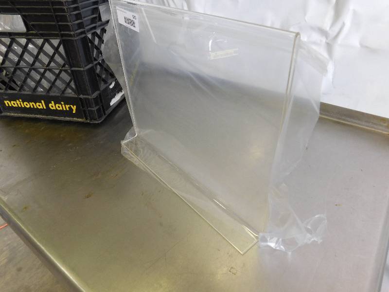 lot 633 image: Lot of DisplaySign Holders