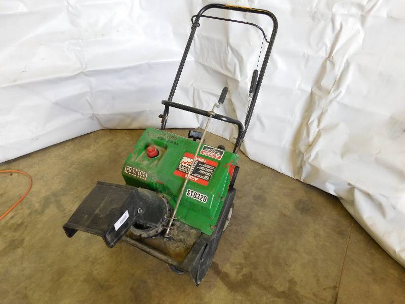 lot 649 image: Frontier Snowblower