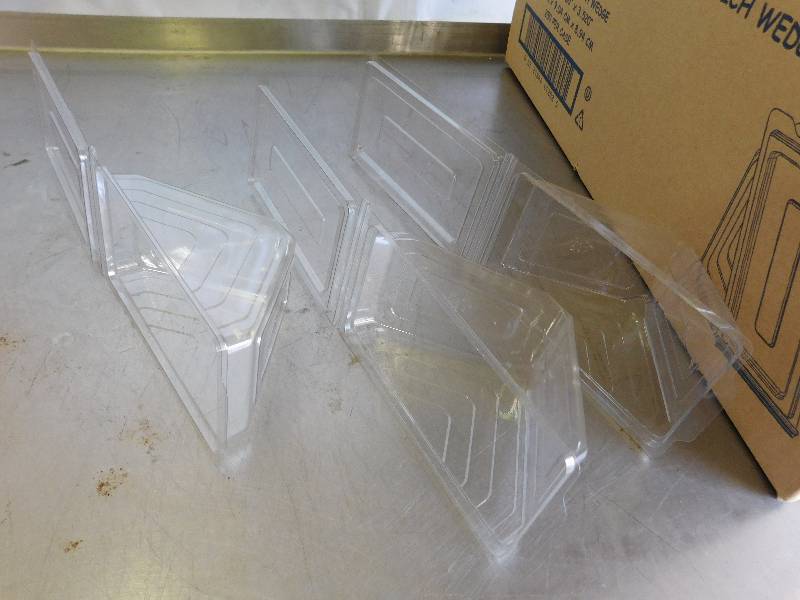 lot 652 image: Lot of Sandwich Wedges