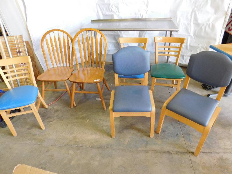 lot 655 image: Lot of Chairs