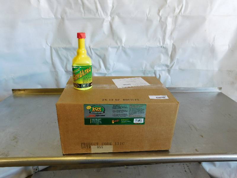 lot 675 image: Box of New Soy Ultra Fuel System Lubricator