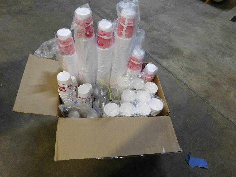 lot 1169 image: Lot of Cups