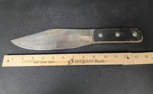 lot 181 image: 14 Leather Handle Hunting Knife