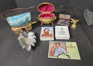 lot 198 image: Collectables