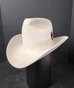 lot 204 image: American Hat Company, Clear Beaver XXX, Size 6 78, From Sheplers