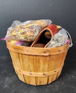 lot 229 image: Basket of Leather Crafting Pieces