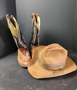 lot 114 image: Mens Laredo Leather Cowboy Boots Size 10D for Dcor and Bailey Cowboy Hat (Belonged to Frank Smith of Kingman) for Dcor Only