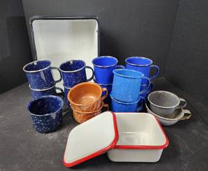 lot 119 image: Enamelware