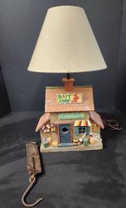 lot 122 image: Bait Shop Lamp and Fish Scale