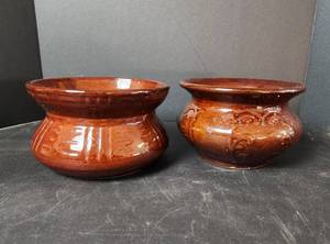 lot 142 image: (2) Vintage Spittoons