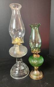 lot 148 image: (2) Vintage Oil Lamps