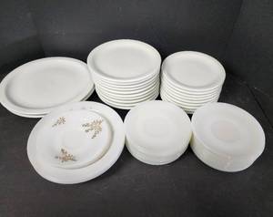 lot 173 image: 45pc Dishes