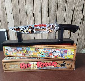 lot 11 image: 75th Anniversary Limited Edition Red Ryder Collectable Knife No. 3023