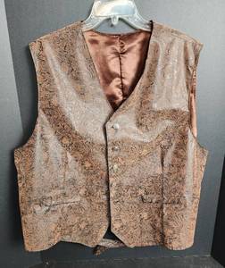 lot 13 image: Faux Leather Western Vest (approx XL-XXL)