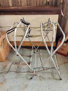 lot 302 image: (2) Collapsible  Saddle Racks