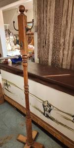 lot 46 image: 64 Solid Oak Hall Tree
