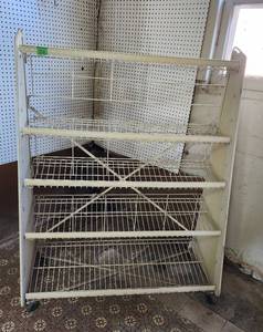 lot 84 image: Metal ShelfCandy Rack 44x18x57