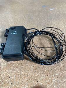 lot 1041 image: CostWay Battery Powered Lights