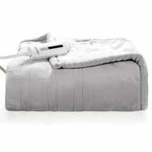 lot 3019 image: Electric Heated Throw Blanket