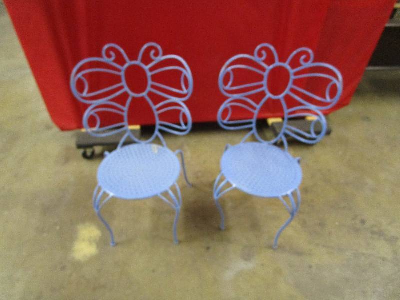 lot 342 image: Small Metal Patio Chairs for Kids