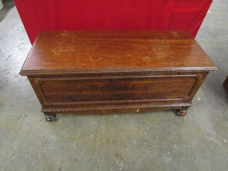 lot 369 image: Lane Cedar Chest