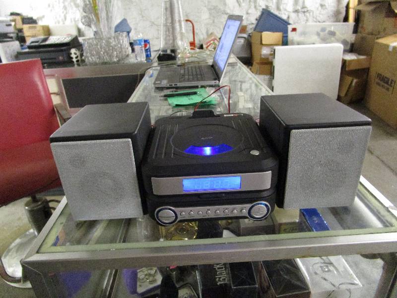 lot 394 image: Mini CDRadio Player