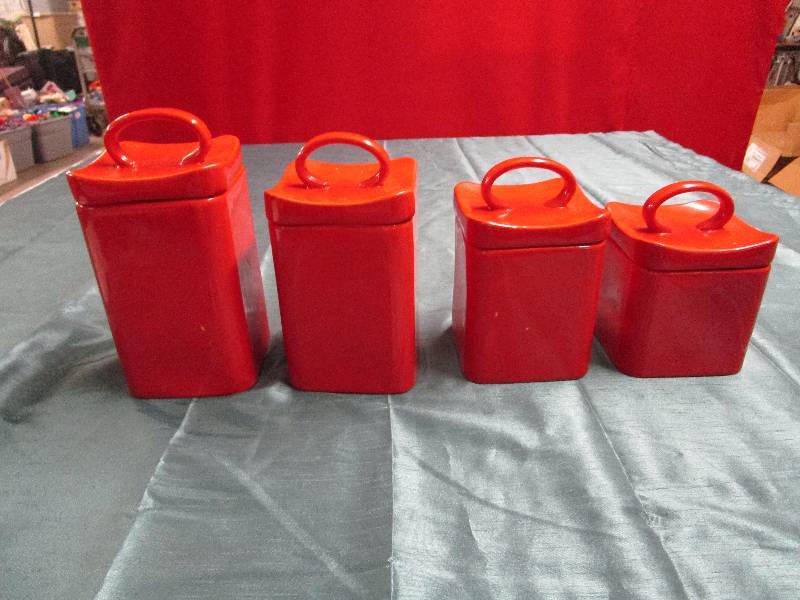 lot 403 image: Red canister set