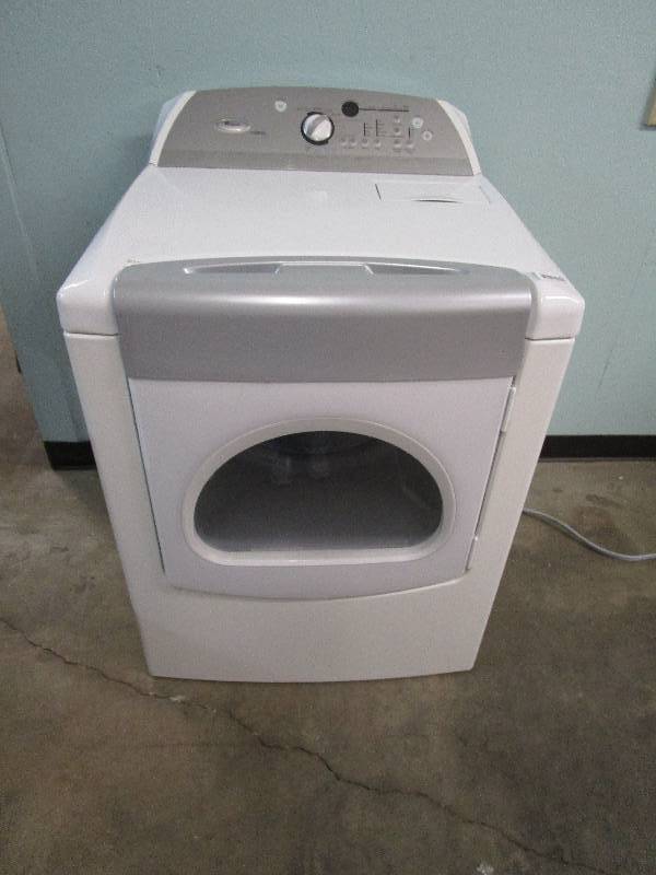 lot 421 image: Whirlpool Cabrio Gas Dryer unknown working condition