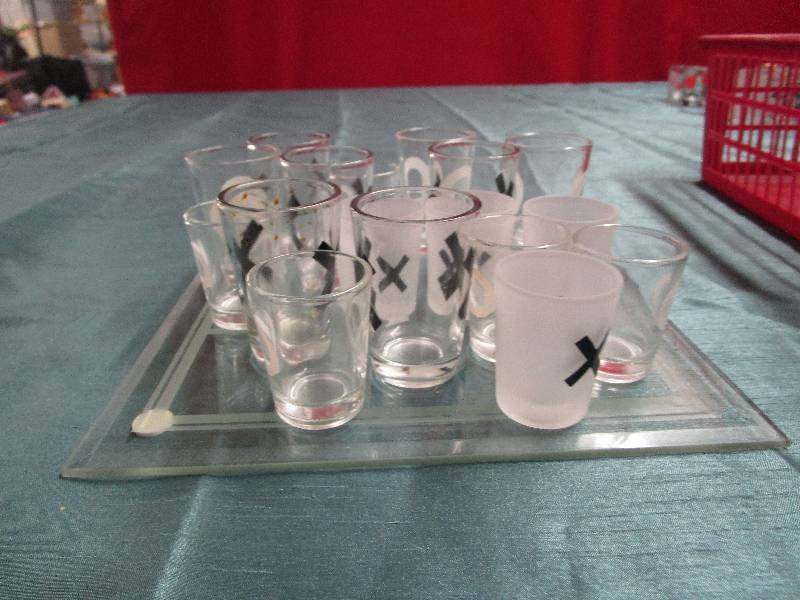 lot 436 image: Shot Glass Checkers