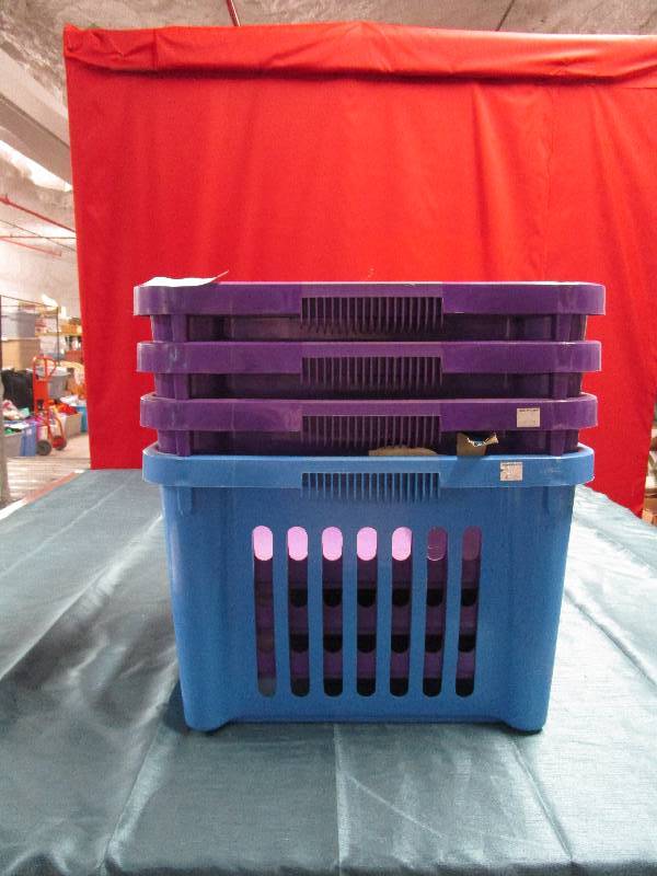 lot 447 image: Lot of storage baskets